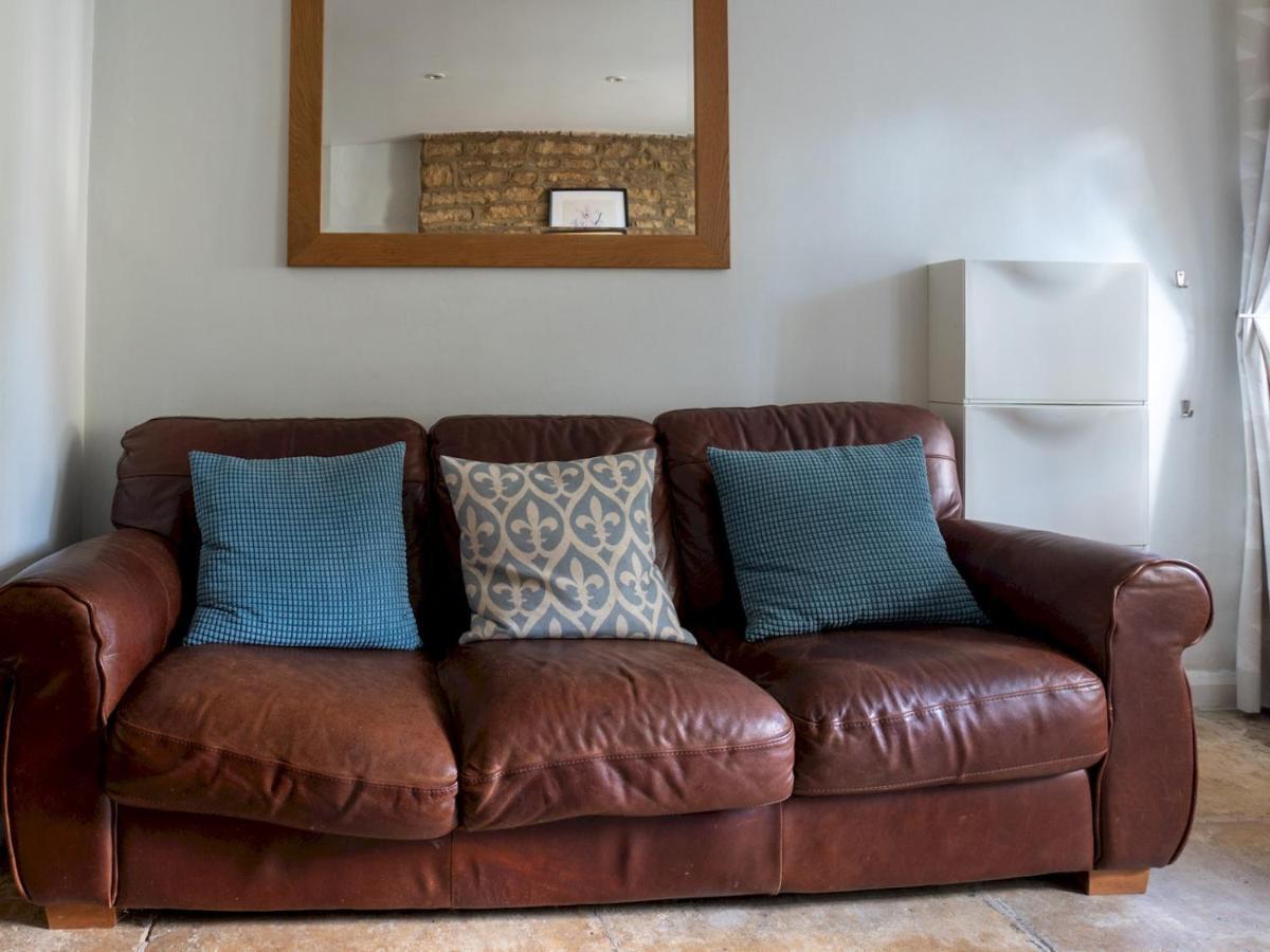 Quarry Cottage Courtyard Garden Pass The Keys Cirencester Eksteriør bilde