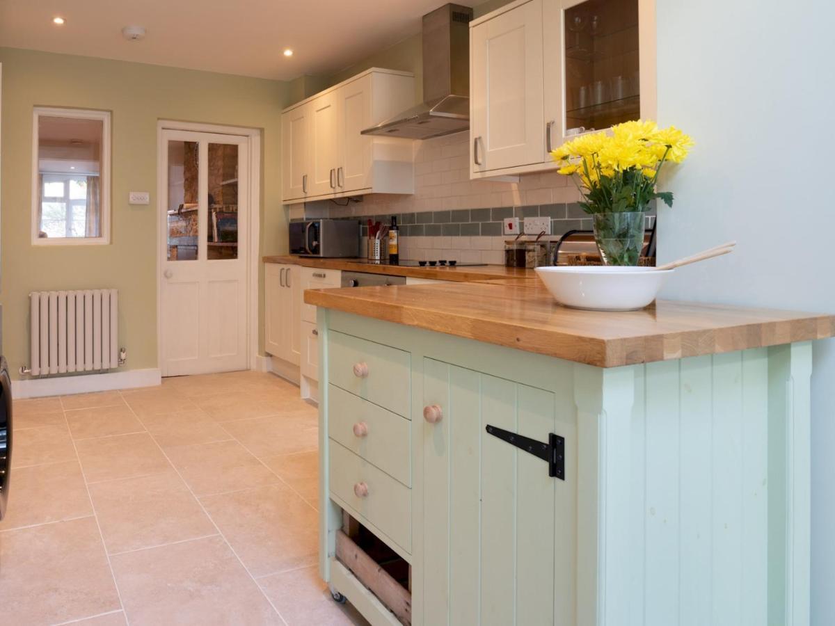 Quarry Cottage Courtyard Garden Pass The Keys Cirencester Eksteriør bilde